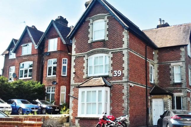 Office to let in Epsom Road, Guidlford