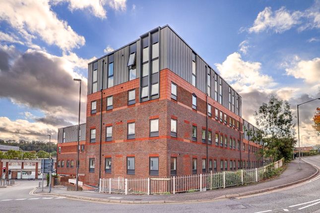 Thumbnail Flat for sale in Tempus Court, Bellfield Road, High Wycombe