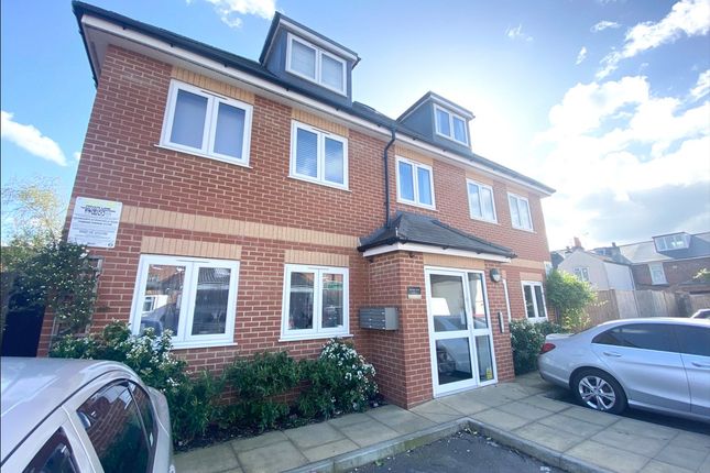 Flat for sale in Prospect Mews, Reading, Berkshire