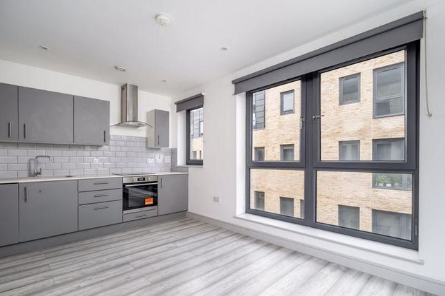 Flat 16, Varis Court, Coulsdon photo 2