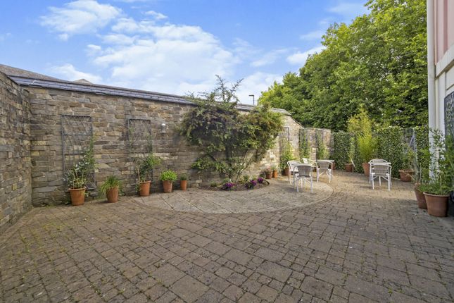 Flat for sale in The Plains, Totnes
