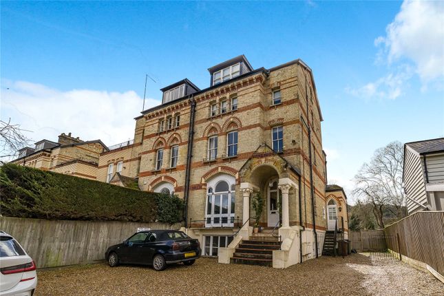 Thumbnail Flat to rent in Fairmile, Henley-On-Thames, Oxfordshire