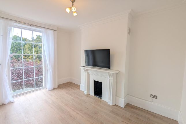 Flat 2, Trinity House, Leamington Spa photo 3