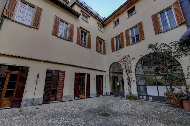 Thumbnail Town house for sale in Como, Lombardy, Italy