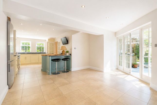 2, Mulberry Close, Northampton photo 2
