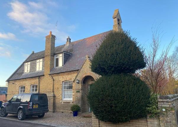 Detached house to rent in Carters Yard, High Street, Kimbolton, Huntingdon PE28