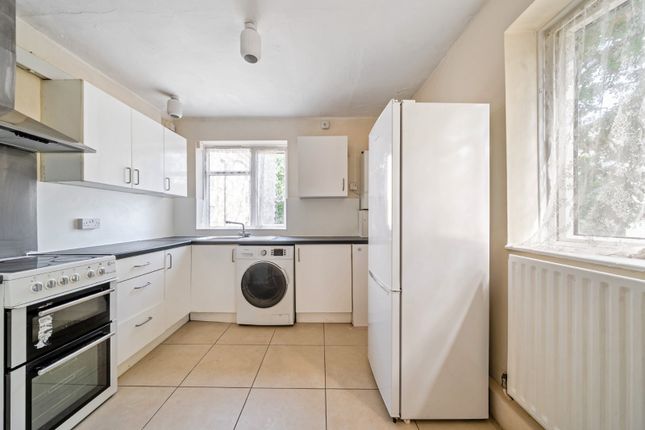 Flat 20 Kingswood House,, Kingsnympton Park, Kingston Upon Thames photo 4
