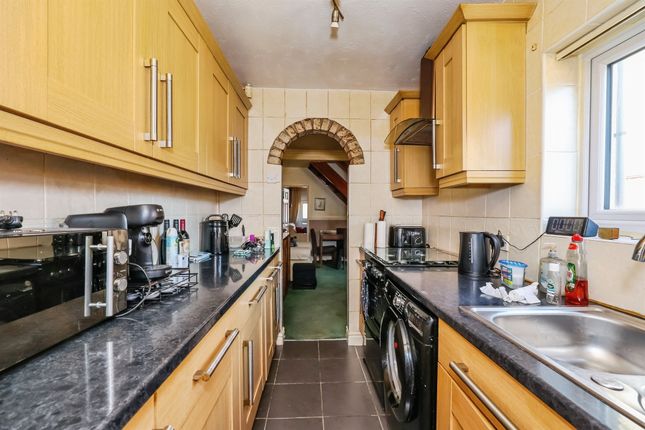 244, Lynncroft, Nottingham photo 4