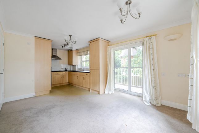Flat 33, Hebron Court, 35, Hill Lane, Hampshire photo 2