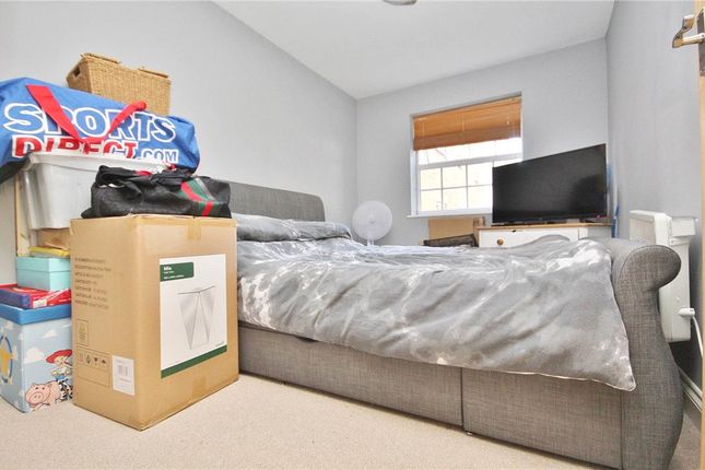 92, International Way, Middlesex photo 5