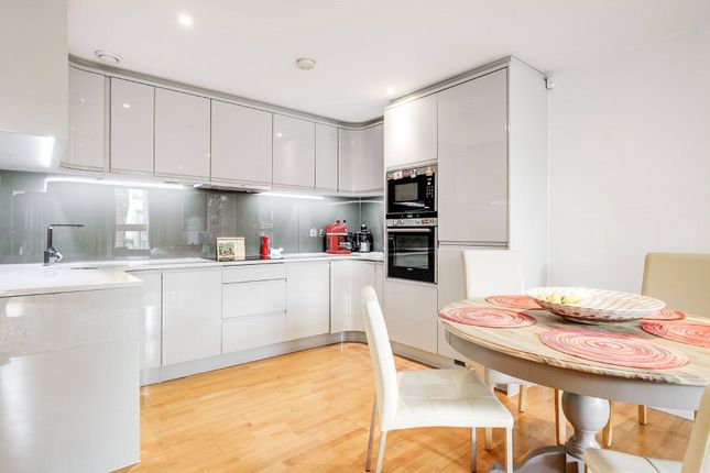 Apartment 11 Chant House, 100-102, Arlington Road, London photo 4
