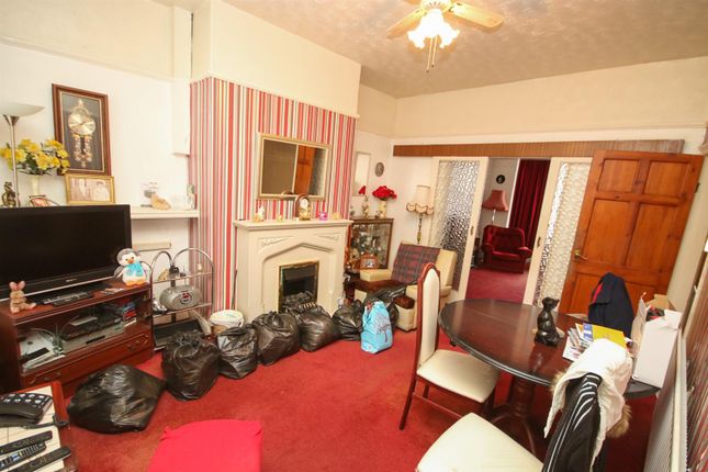 109, Parrin Lane, Manchester photo 4