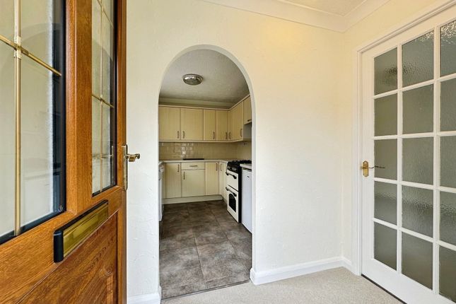8, Cocton Close, Perton, Wolverhampton photo 3