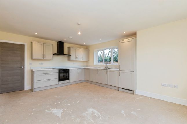 Plot 5, 40, Eythrope Road, Aylesbury photo 2