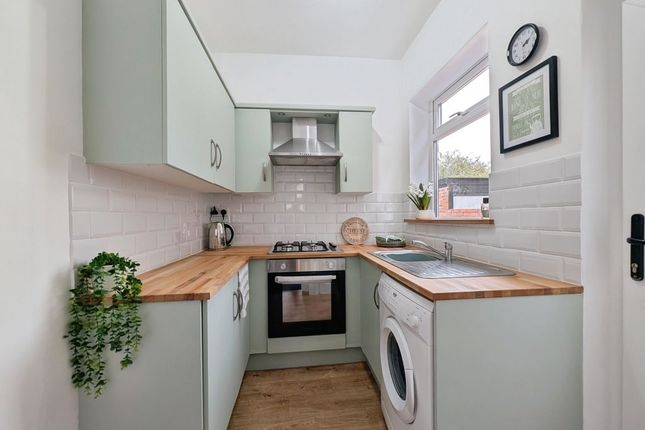 23, Hoyle Avenue, Newcastle Upon Tyne photo 2
