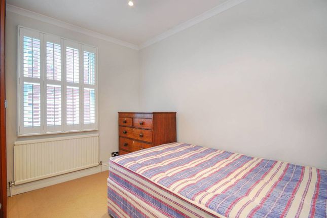 Flat to rent in Edith Grove, Chelsea, London