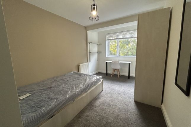 A Bright And Spacious Double Bedroom, Perfect For ...