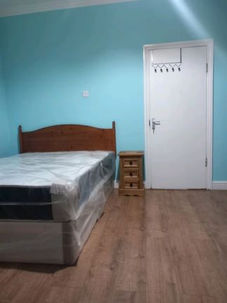 Thumbnail Room to rent in Odessa Road, London