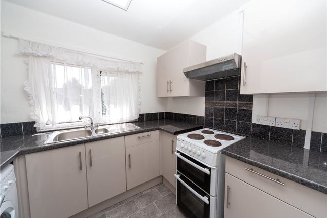 Flat to rent in Firs Avenue, Pentrebane, Cardiff