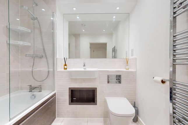2 Bedroom For Sale At Mahindra Way, Beckton, E6 By