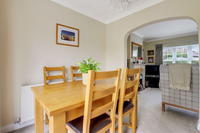 124 Broomhill Road, Nottingham photo 3