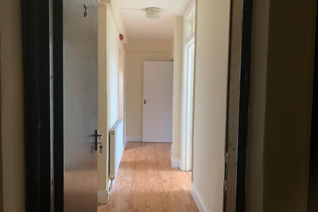 Flat 3, 2 Dolphin Passage, Dover photo 2