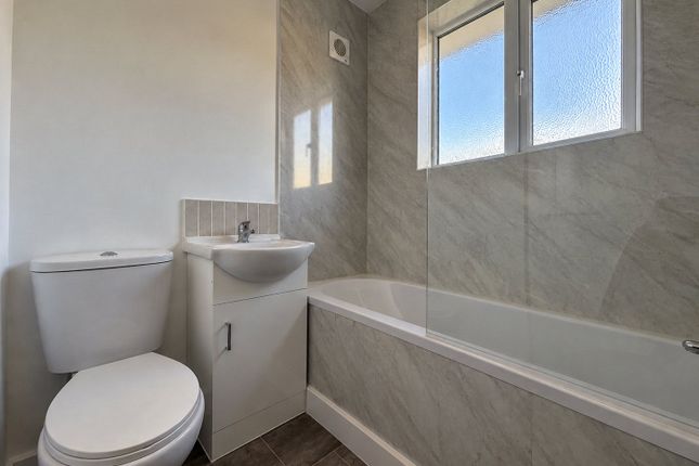 131, Carlingford Drive, Essex photo 4