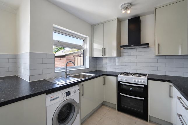 19, Whitton Waye, Whitton photo 4
