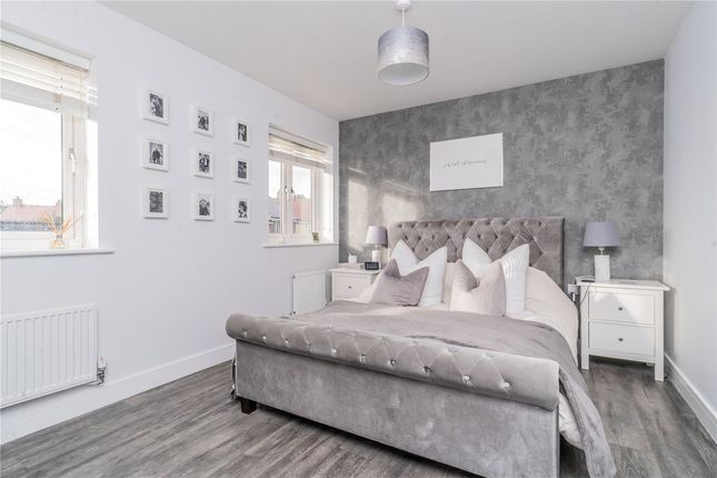 Flat Flat 5, 57, Santa Cruz Avenue, Milton Keynes photo 2