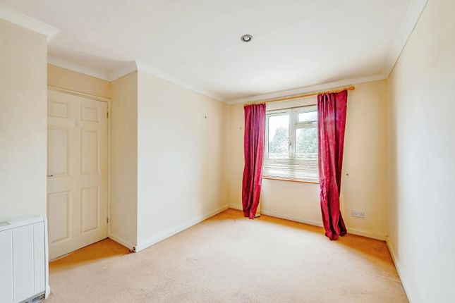 Flat for sale in Beech Close, East Grinstead