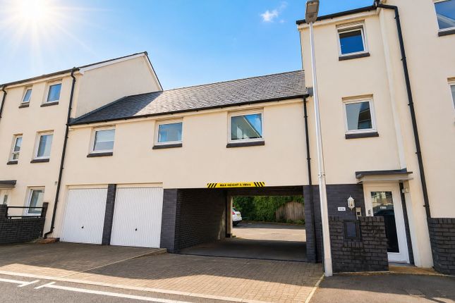 10, Phoebe Road, Swansea photo 3