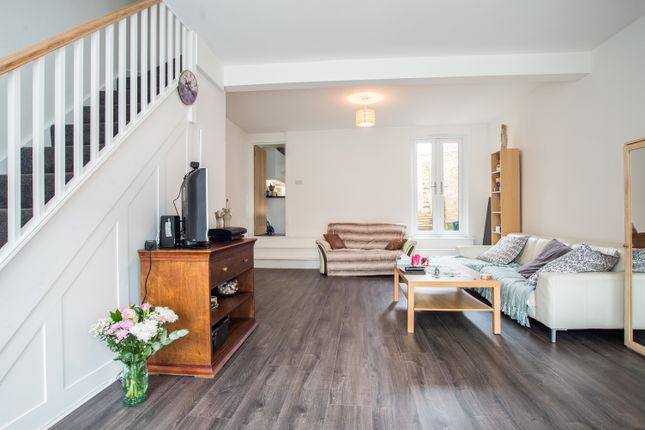 Thumbnail End terrace house to rent in Lower Road, Sutton