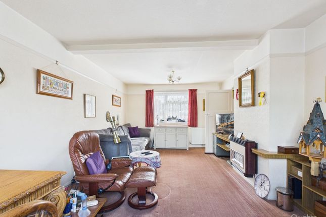 414 King Henrys Drive, Croydon photo 4