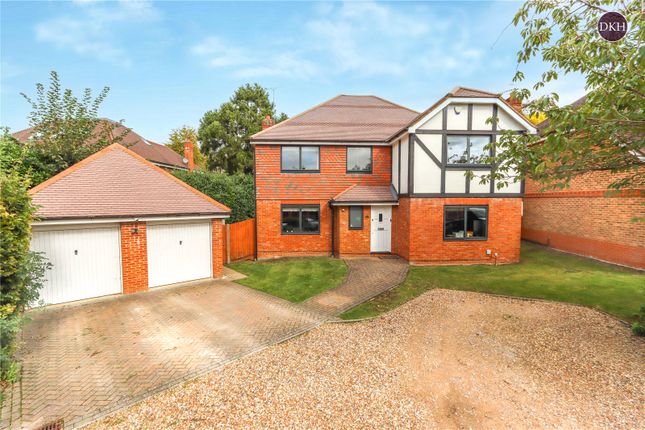 Thumbnail Detached house for sale in Lingfield Way, Watford, Hertfordshire