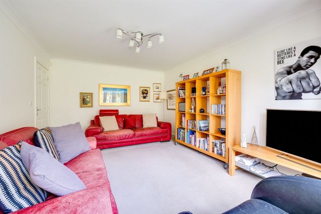 19 Shakerley Close, Northwich photo 2