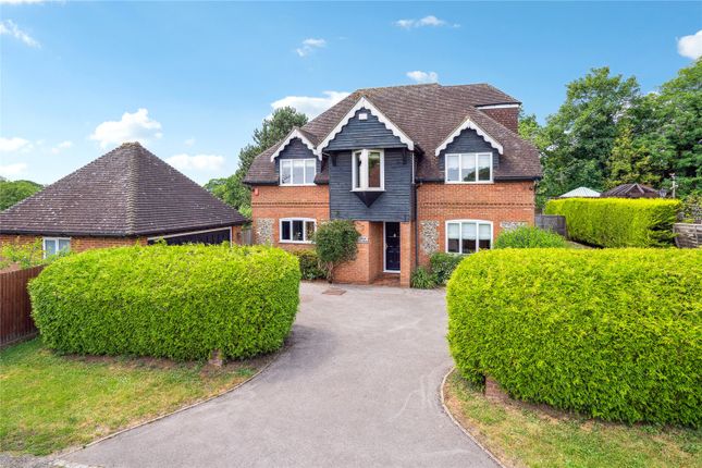 Thumbnail Detached house for sale in Hockley Lane, Stoke Poges