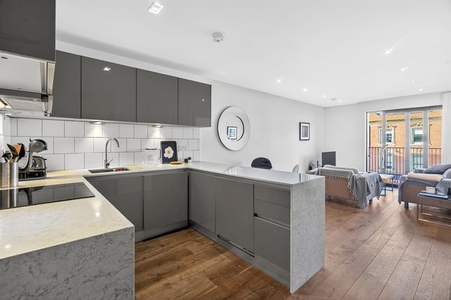 1-bed flat on 15, Westworth House, 1, Down Place, London, £420,000
