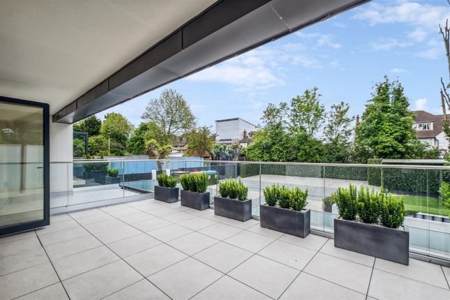8, Luxley House, Golders Green photo 3