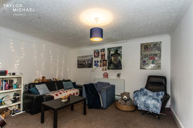 Living / Dining Room