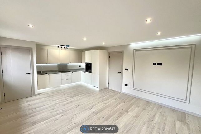 Thumbnail Flat to rent in Claydon Court, Staines-Upon-Thames