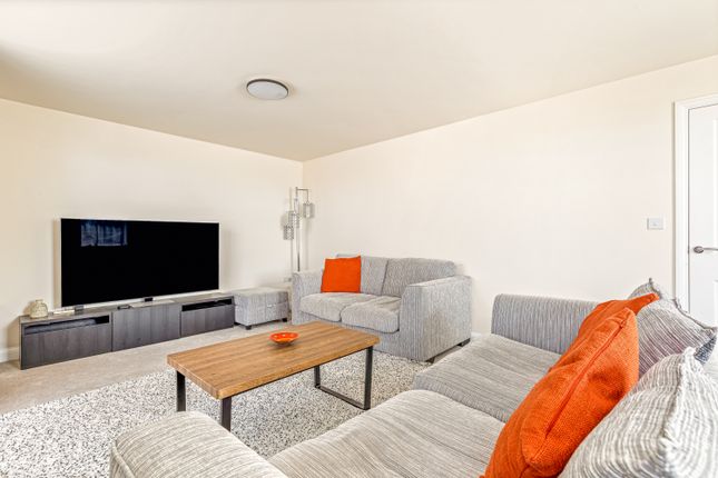 15, Johnson Close, Wigston photo 4