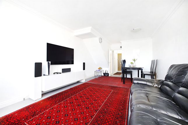 Maisonette for sale in Centre Heights, Finchley Road, London