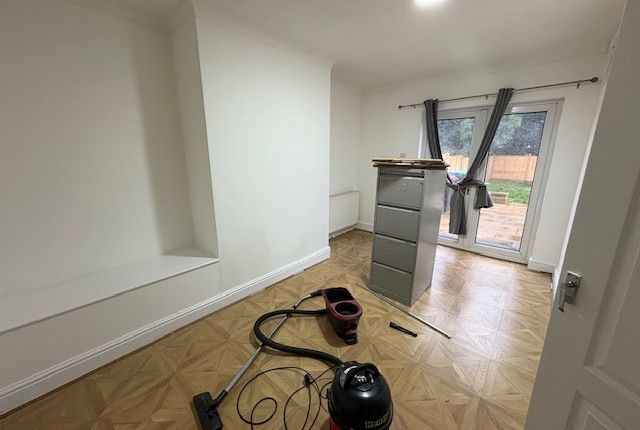 6, Sutton-in-Ashfield photo 4
