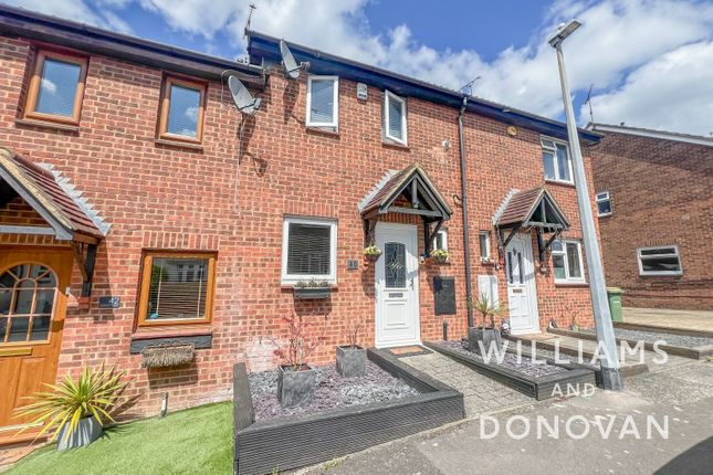 Thumbnail Terraced house for sale in Woodstock Crescent, Hockley