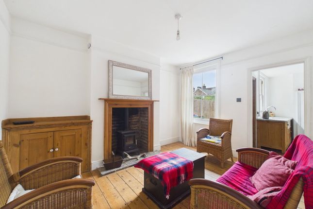 8, Devonshire Road, Horsham photo 3