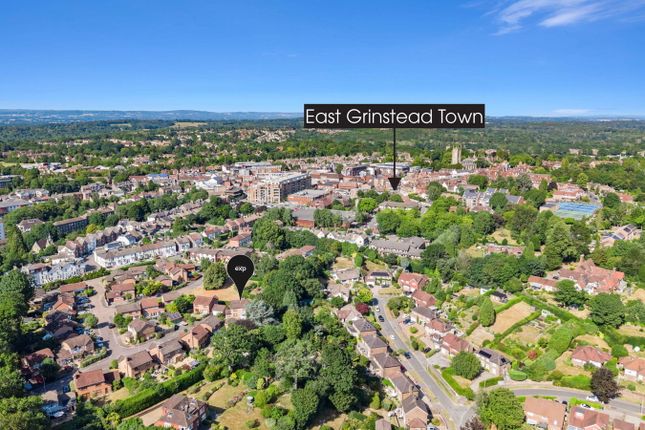 1, The Dakins, East Grinstead photo 2