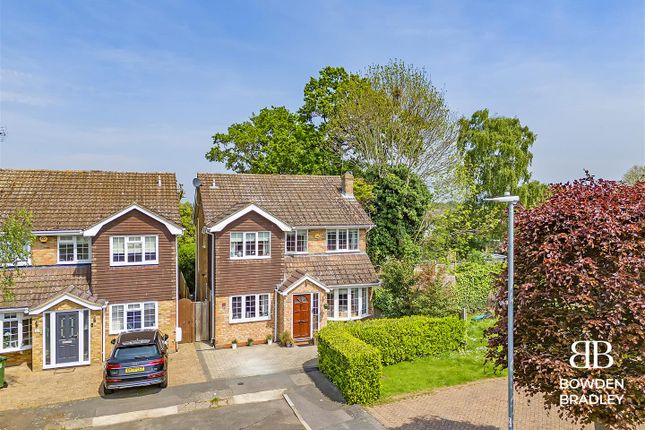 Detached house for sale in Hillhouse Close, Billericay
