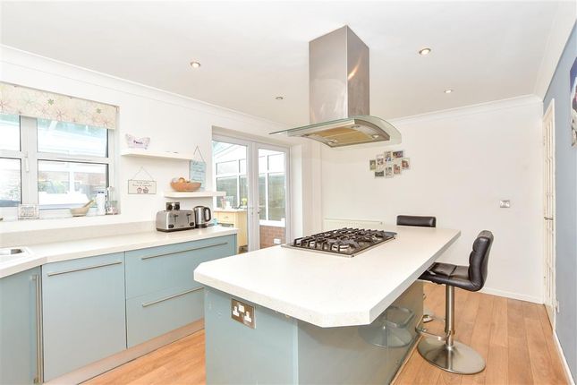 Link-detached house for sale in The Willows, Waterlooville, Hampshire