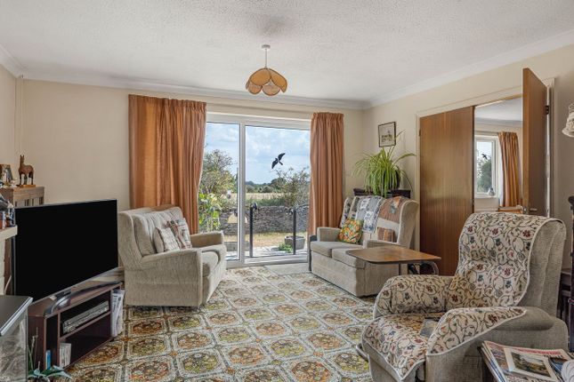 12, Summersfield Close, Minchinhampton photo 4