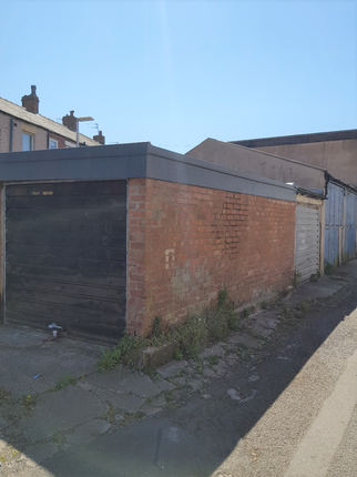 Parking/garage to rent in Enfield Road, Blackpool
